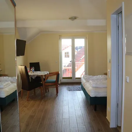 Loui'S Fewo Wiek Wiek auf Ruegen Exterior photo